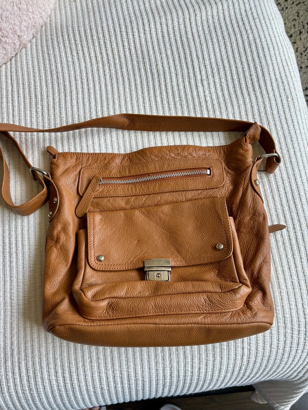 JEANNE LOTTIE KAREN LEATHER TAN CROSS BODY PURSE